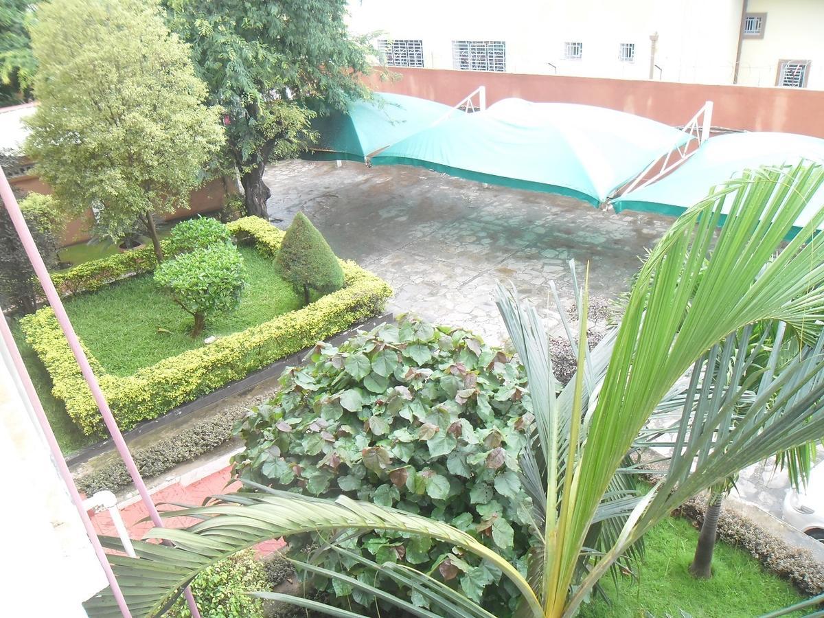 Hotel Vivi Palace Matadi Exterior foto